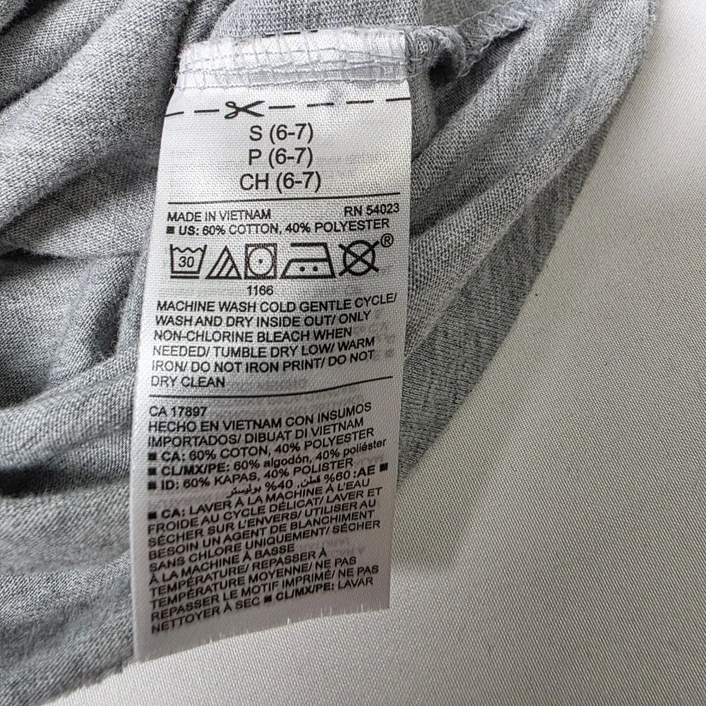 Old Navy Graphic Tee Kids Small 6-7‎ Grey Little Bear Camo Long Sleeve Shirt